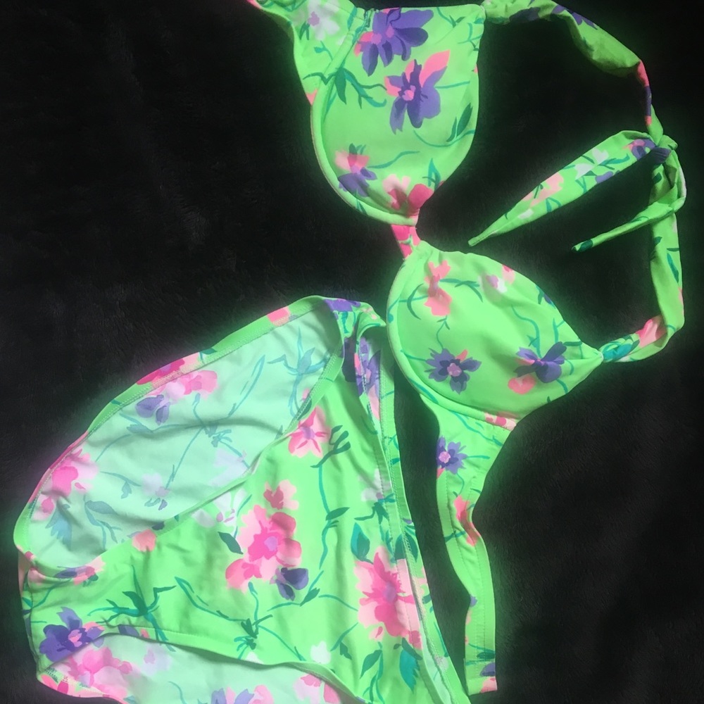 Victoria Secret bikini set